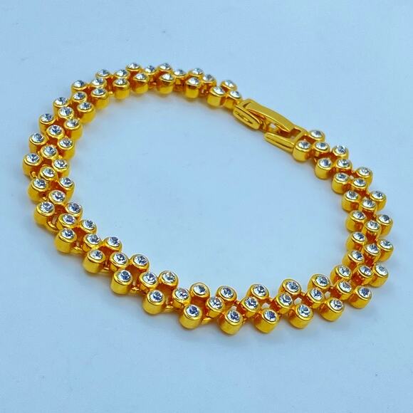 NWOT Elegant Cubic Zirconia Yellow Gold Tone Linked Chain Tennis Bracelet - Picture 6 of 14